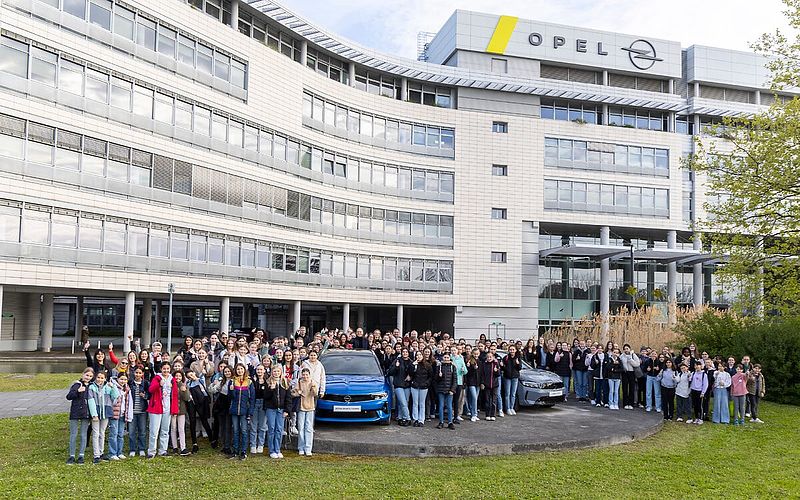 Girls’ Day bei Opel: Tief in die Welt der technischen Berufe eintauchen